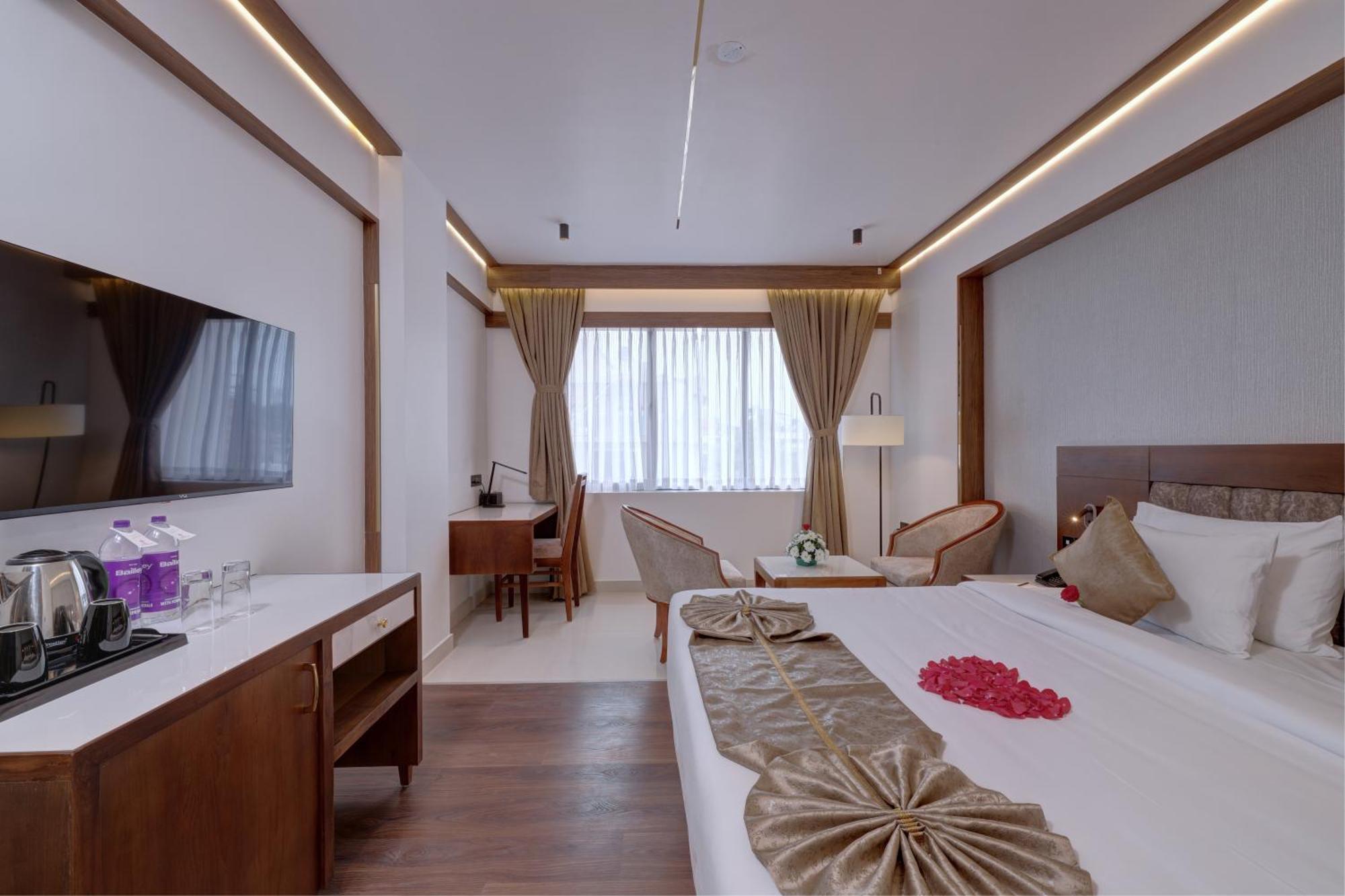Hotel Cordial Sopanam Thiruvananthapuram Buitenkant foto