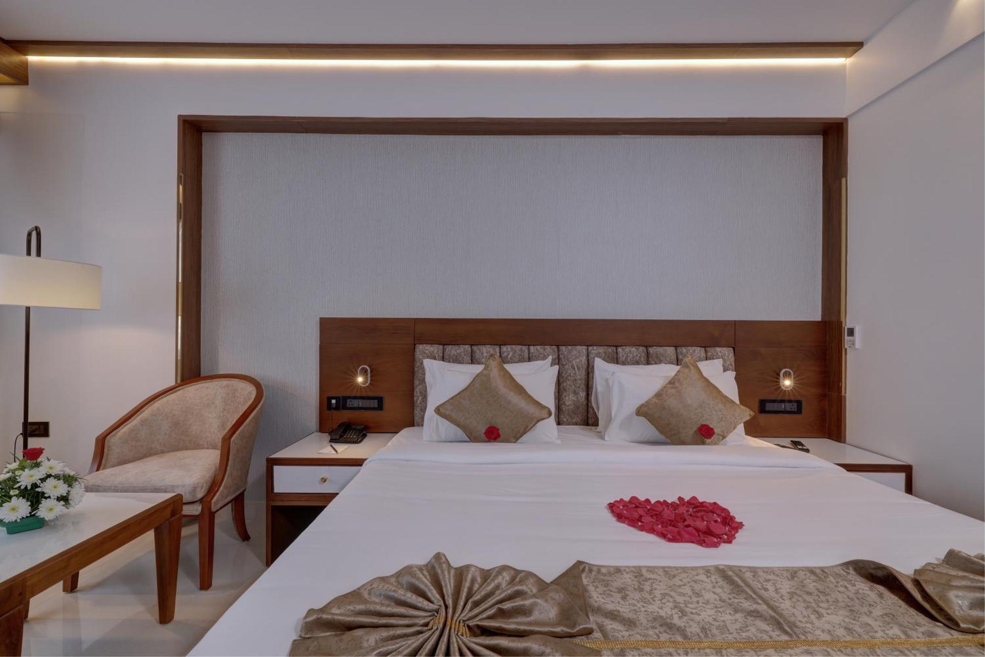 Hotel Cordial Sopanam Thiruvananthapuram Buitenkant foto